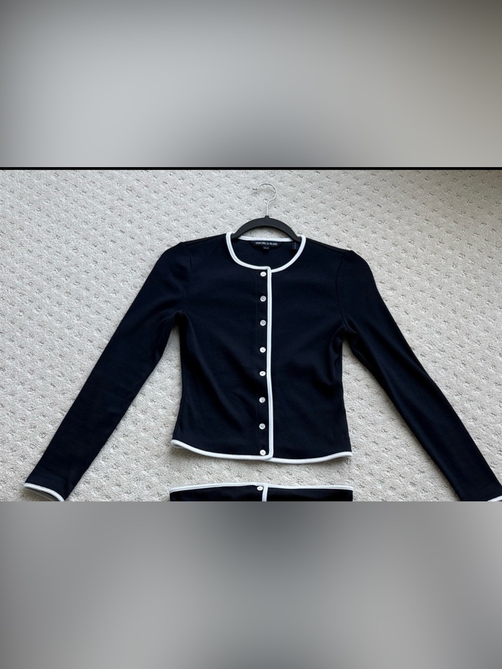 Like New Veronica Beard Navy and White Cardigan